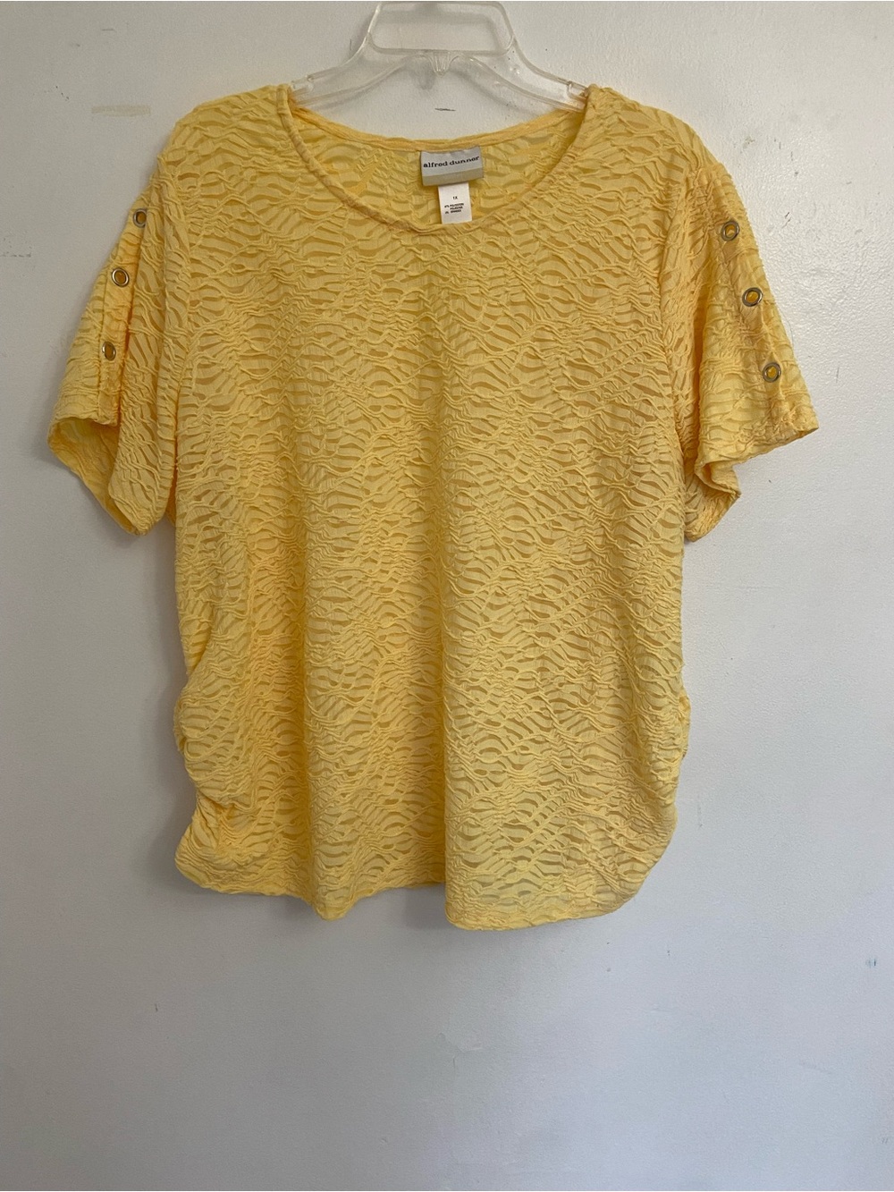 Vibrant yellow top, texture pattern, grommet accent sleeves, cinched sides, 1x
